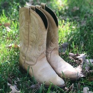 Laredo Women's Camel Leather Western Boot